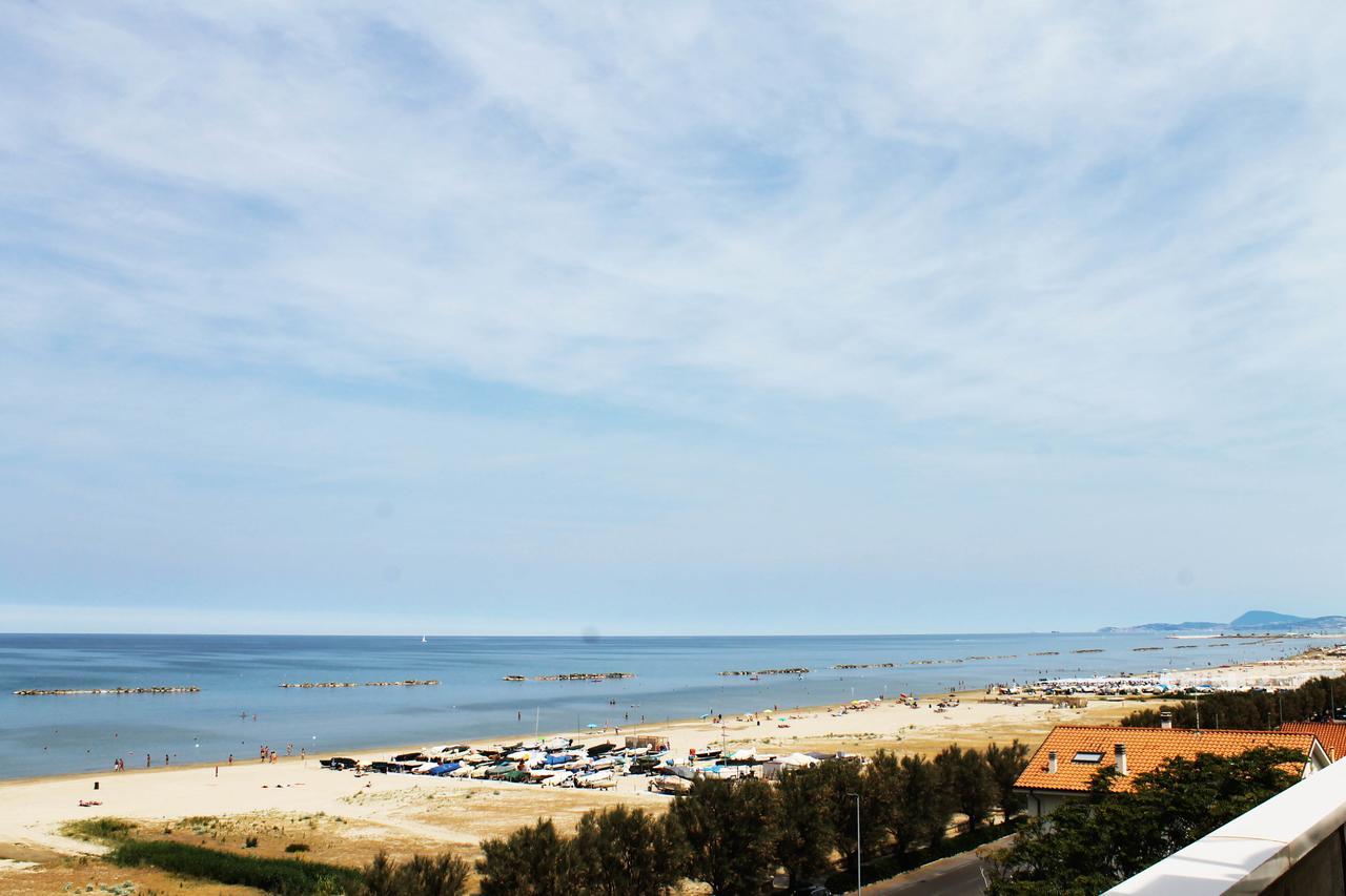 Hotel Dei Galli Senigallia Exteriér fotografie